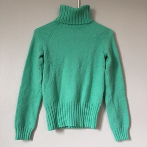 Gap turtleneck sweater